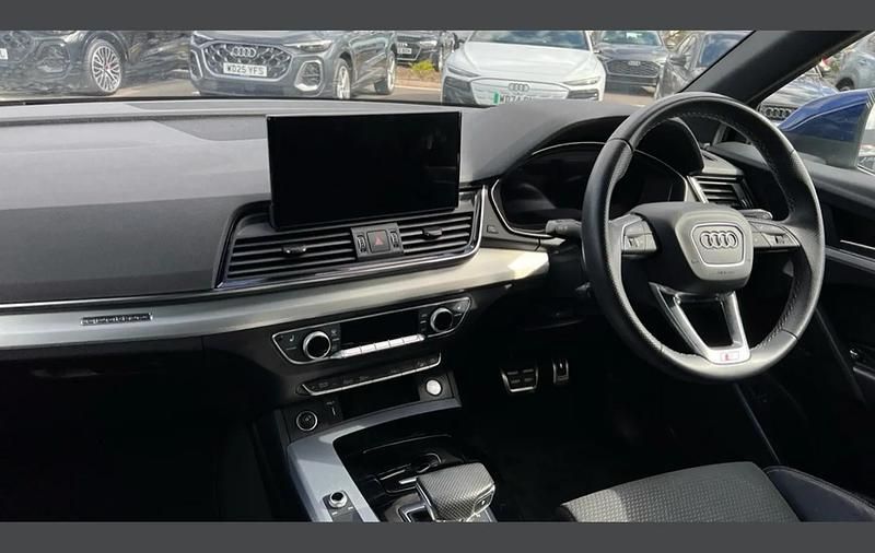 Used Audi Q5 S-Line 265 HP (194 kW) 2023 Blue SUV