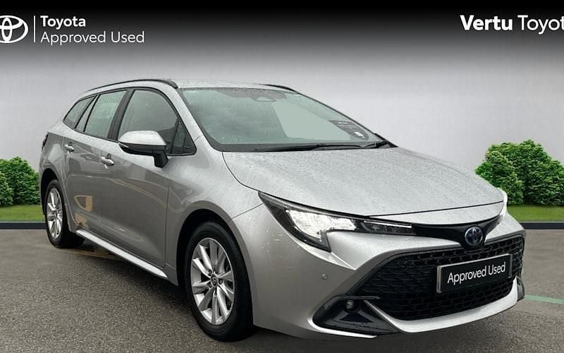 Used 2025 Toyota Corolla Estate | £22,764 (Fair price) - Image 1/4