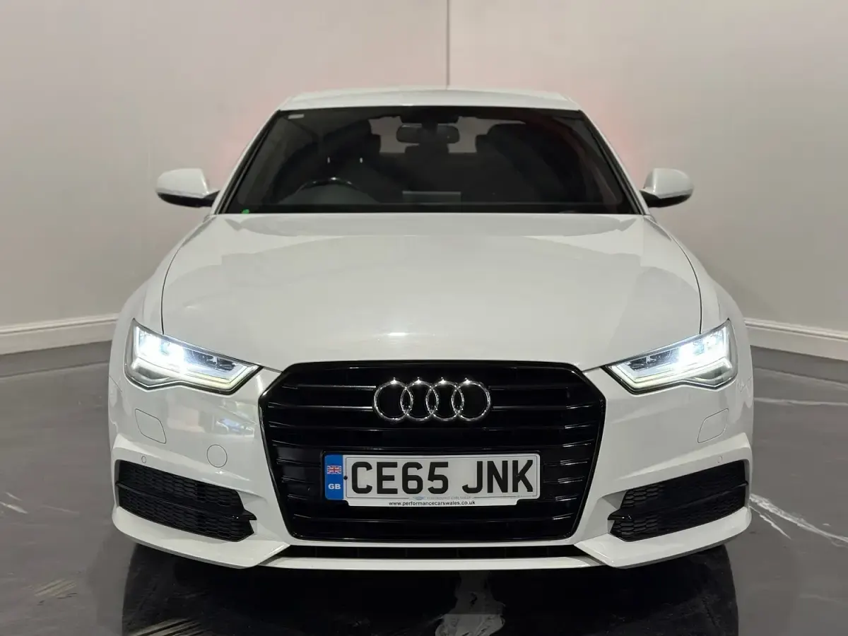 Used Audi A6 Black Edition 190 HP (139 kW) 2015 White Sedan