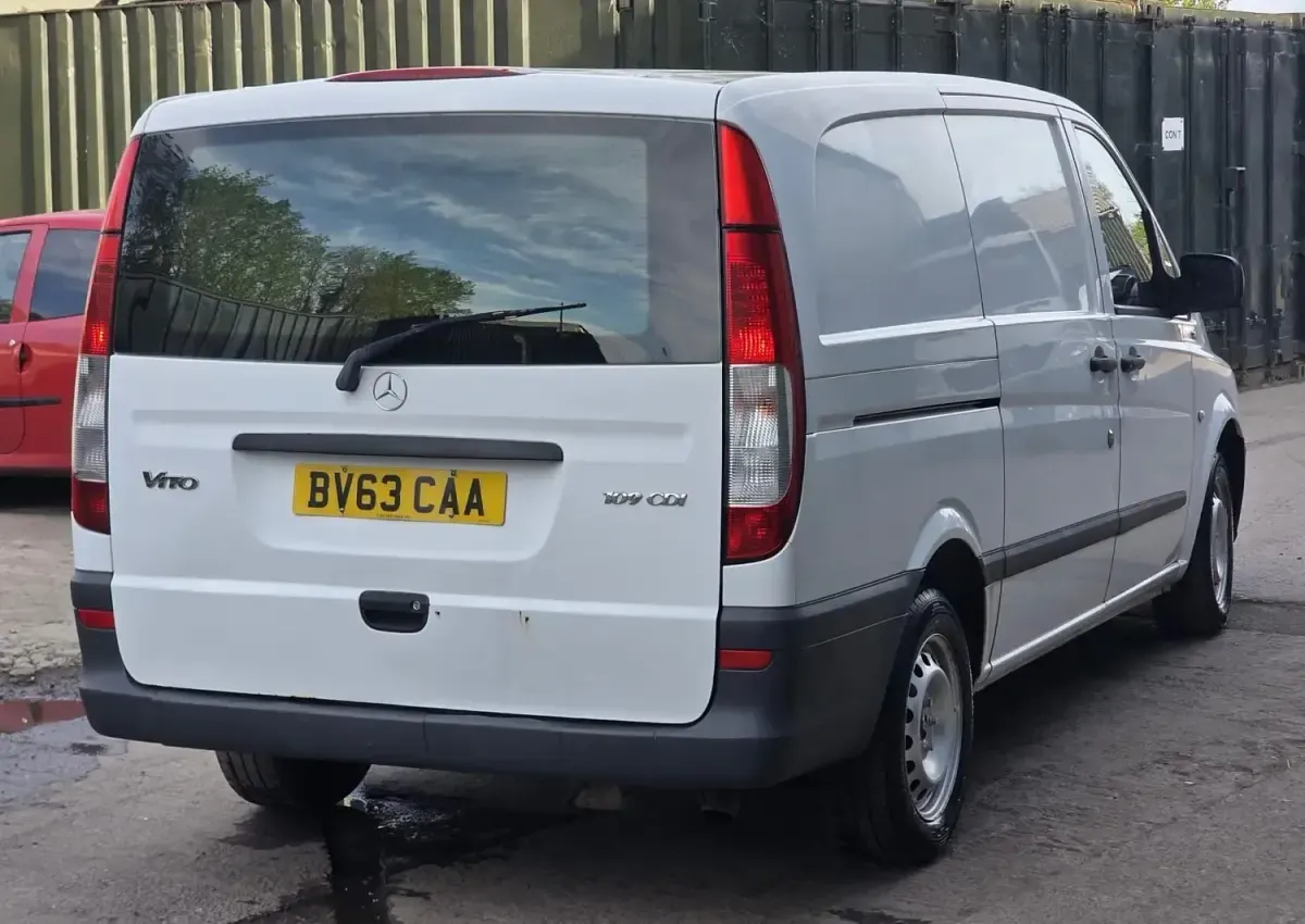 Usado Mercedes Vito 2013 Branco Van