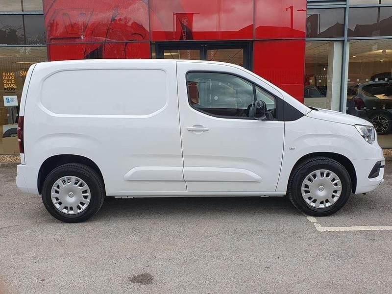 White Used 2024 Vauxhall Combo Sedan | £11,495 (Super price) - Image 1/4