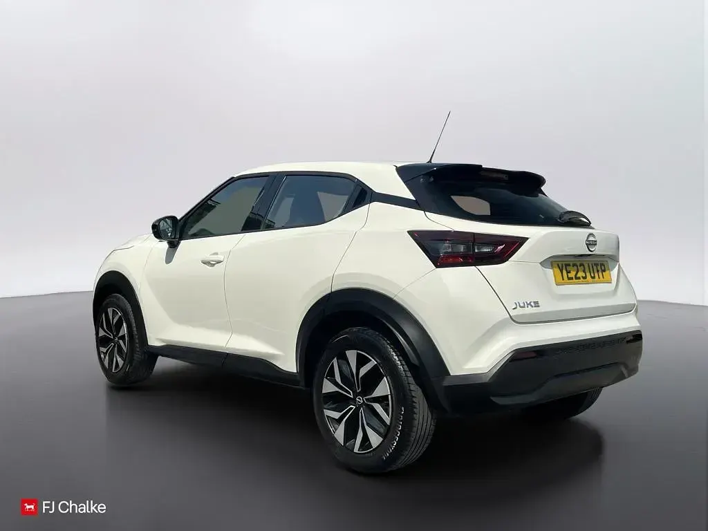 Used Nissan Juke Acenta 2023 White SUV