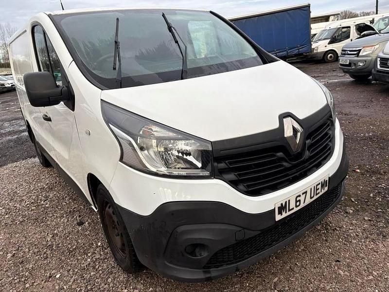 Used Renault Trafic Business 2017 White MPV