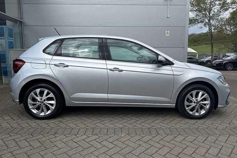 Used VW Polo Style 95 HP (69 kW) 2022 Silver Hatchback