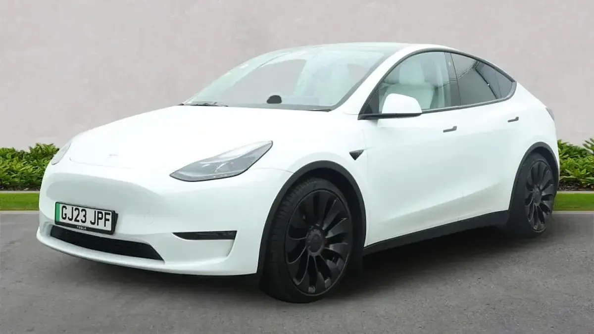 Used Tesla Model Y Performance 313 kW (426 HP) 2023 White SUV