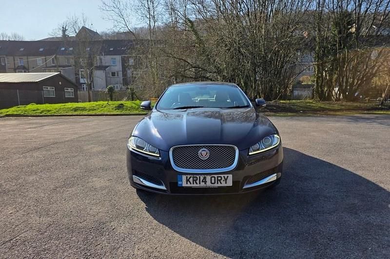 Used Jaguar XF Luxury 163 HP (119 kW) 2014 Blue Sedan