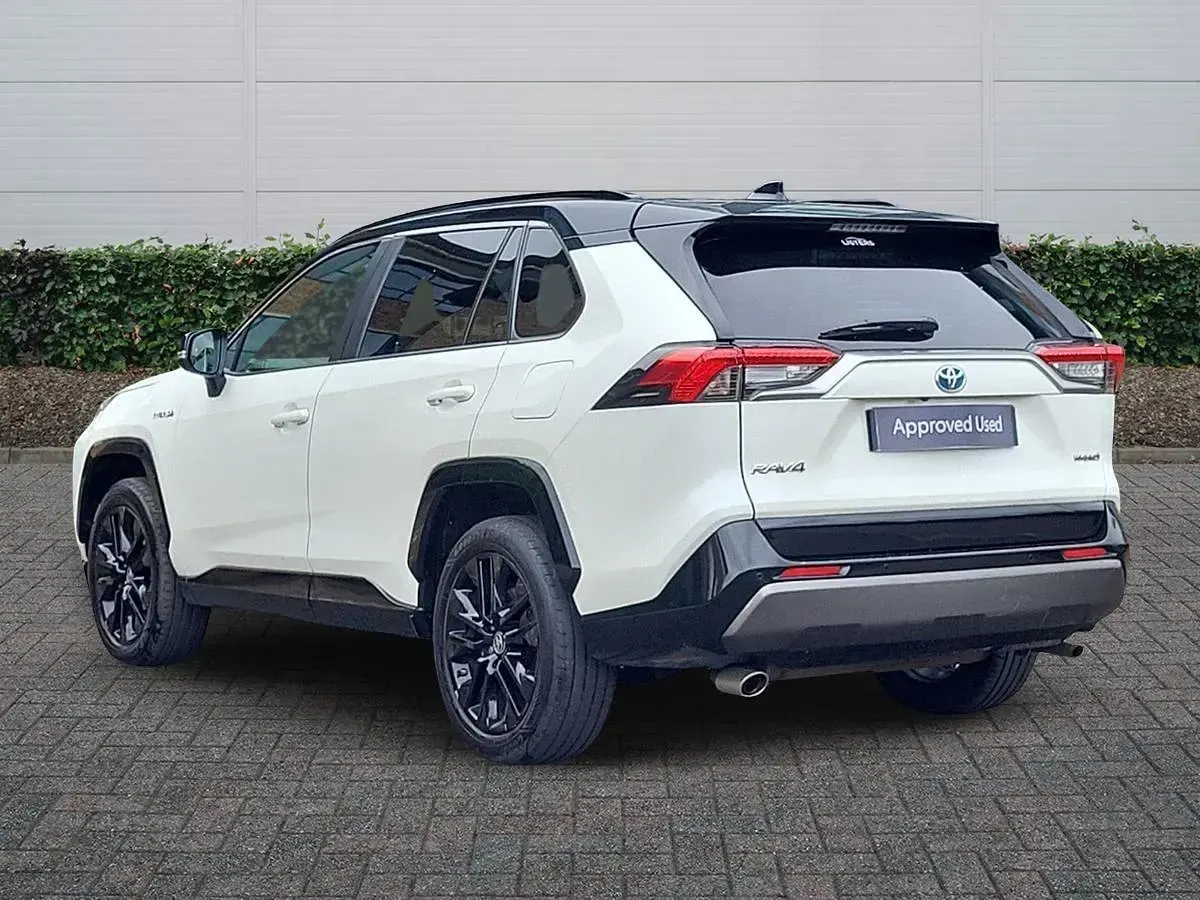 Used Toyota RAV4 Hybrid 2021 White SUV