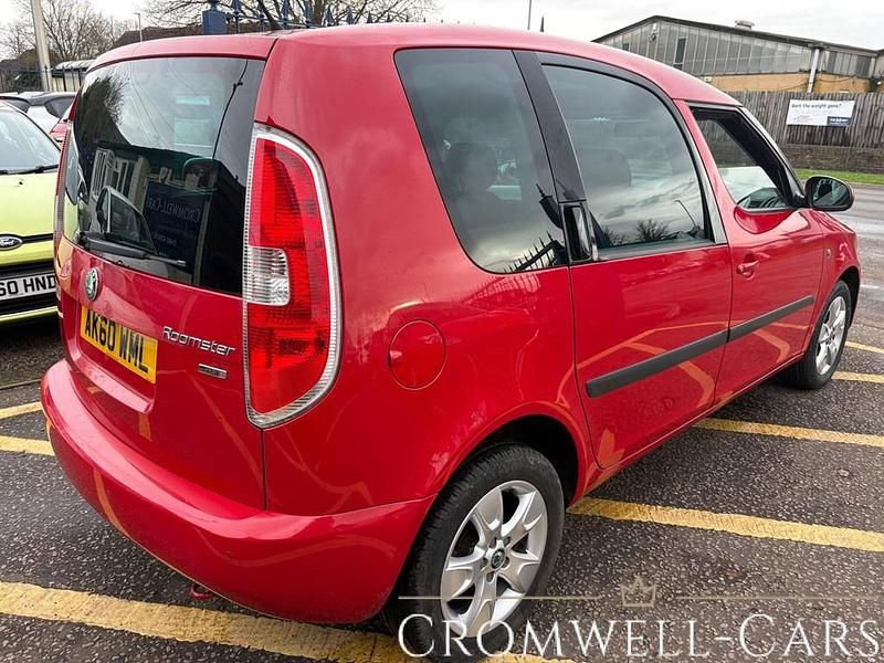 Used Skoda Roomster SE 105 HP (77 kW) 2010 Red MPV