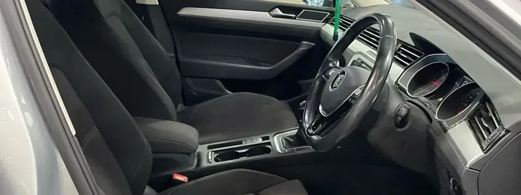 Used VW Passat SE 2015 Silver Estate