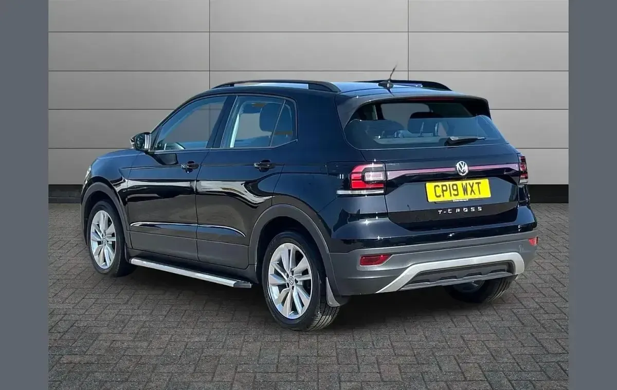 Used VW T-Cross SE 95 HP (69 kW) 2019 Black SUV