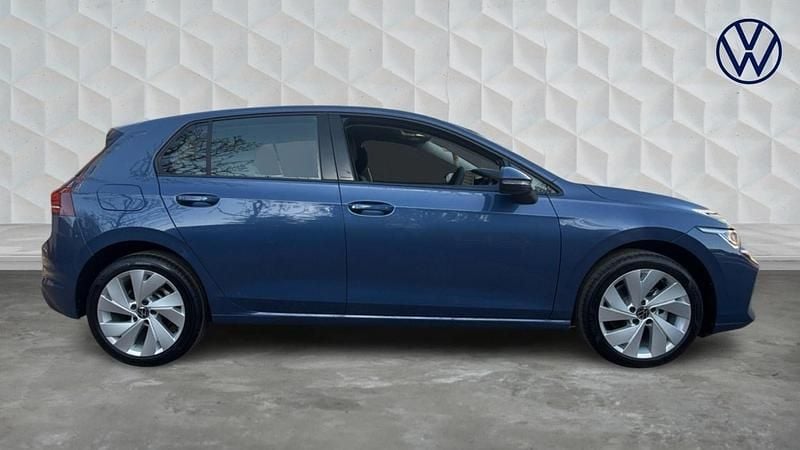 Used VW Golf VIII Life 115 HP (84 kW) 2026 Blue Hatchback