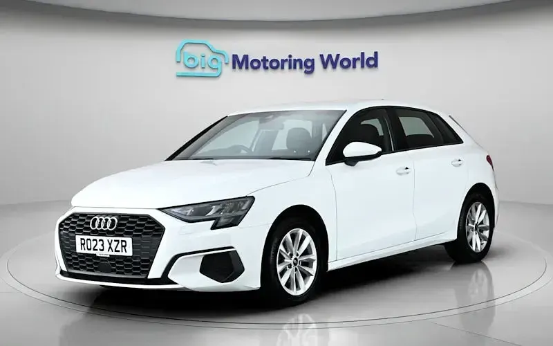 Used Audi A3 Sportback 110 HP (80 kW) 2023 White Hatchback