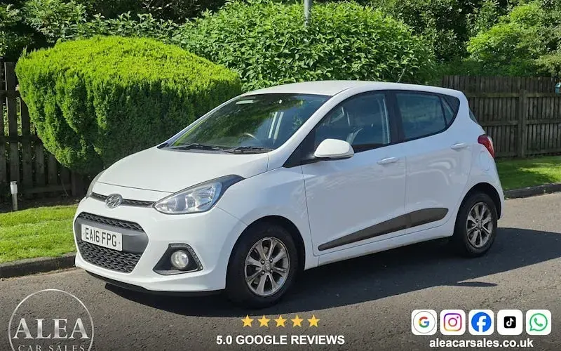 Used Hyundai i10 Premium 87 HP (63 kW) 2016 Hatchback