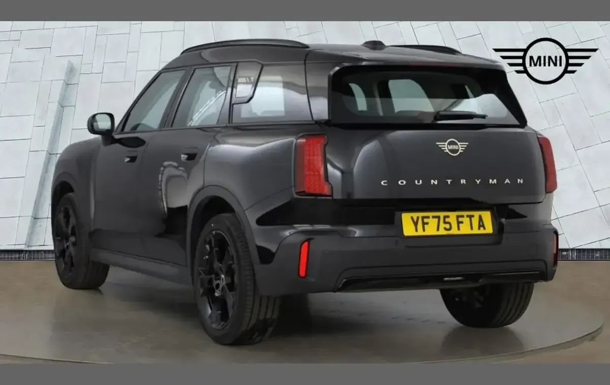 Usado Mini Countryman Classic 170 CV (125 kW) 2025 Negro SUV