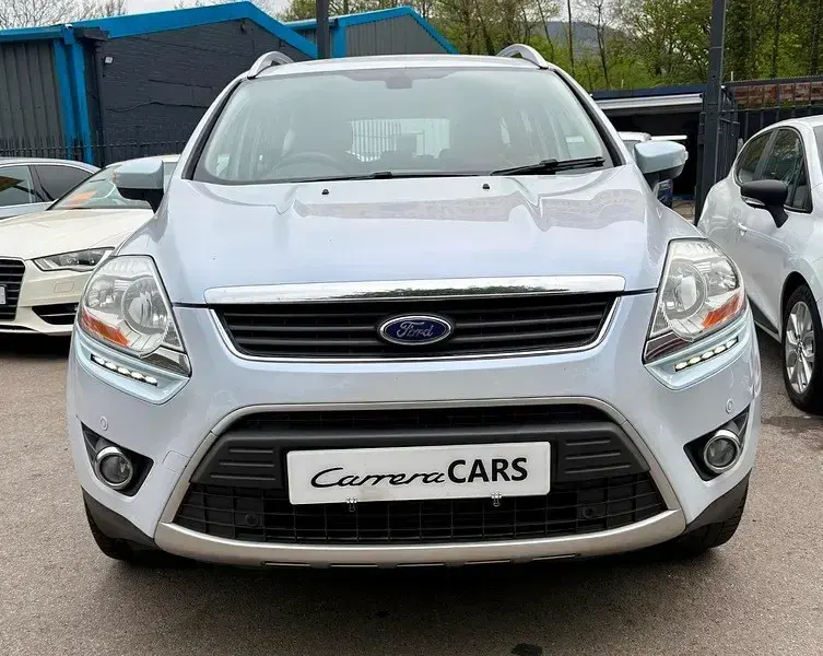 Begagnad Ford Kuga Titanium 2011 Vit SUV
