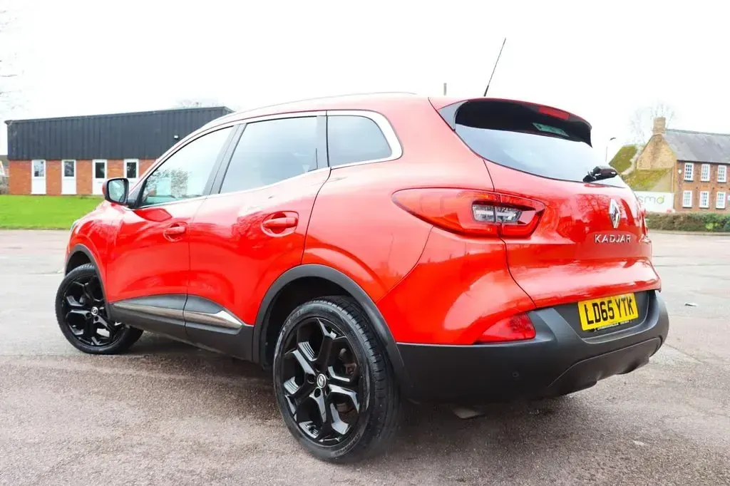 Used Renault Kadjar Dynamique 130 HP (95 kW) 2015 Red SUV