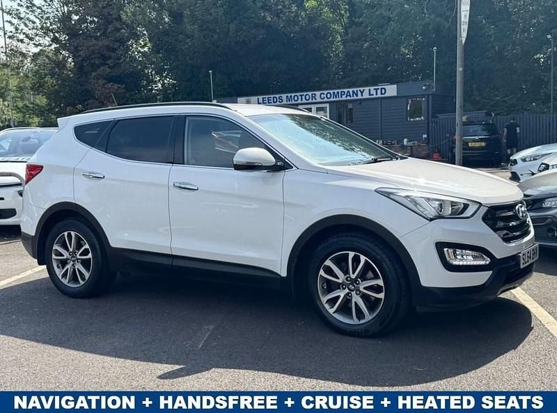 White Used 2014 Hyundai Santa Fe Premium SUV | £12,495 (Fair price) - Image 1/4