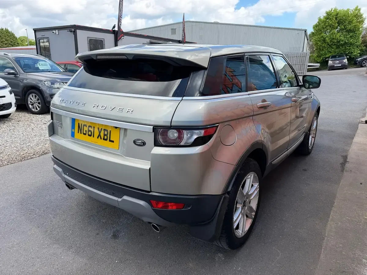 Used Land Rover Range Rover evoque Prestige 2012 Gold SUV