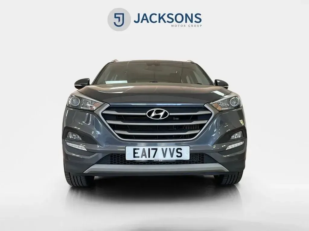 Usado Hyundai Tucson SE 116 HP (85 kW) 2017 Cinzento SUV