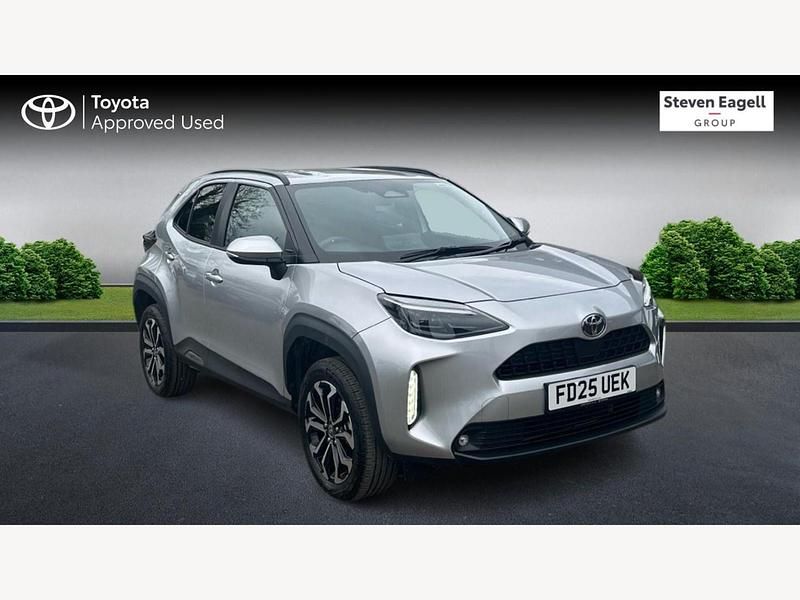 Used Toyota Yaris Hybrid Design 2025 Silver Hatchback