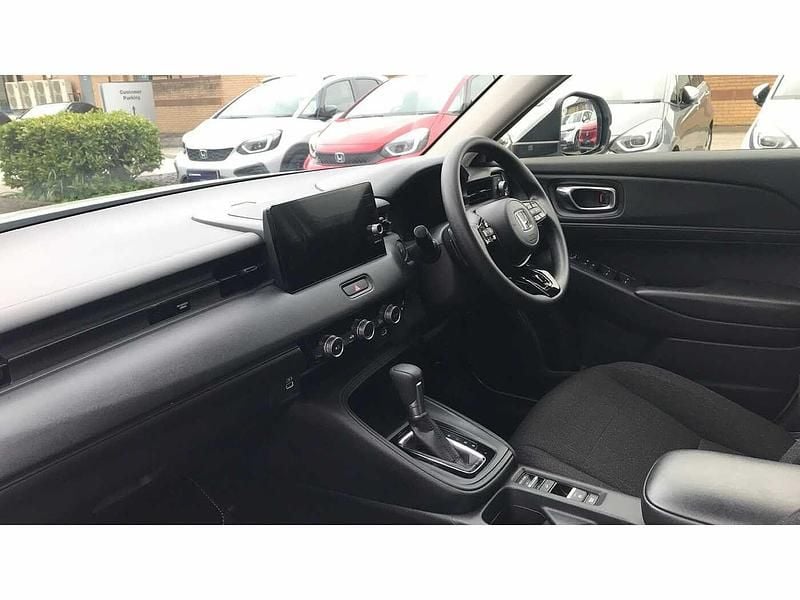 Used Honda HR-V Elegance 129 HP (94 kW) 2023 White SUV