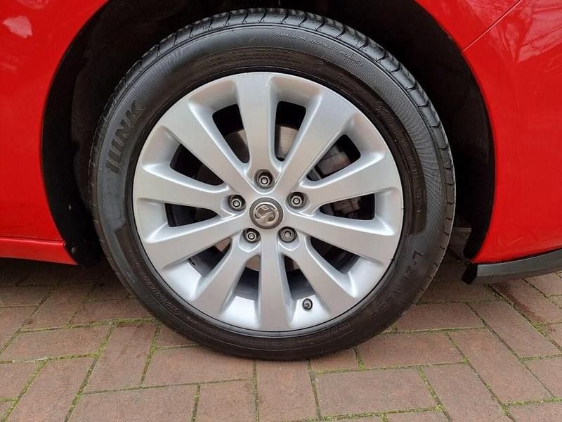 Used Vauxhall Zafira Tourer 140 HP (102 kW) 2016 Red MPV