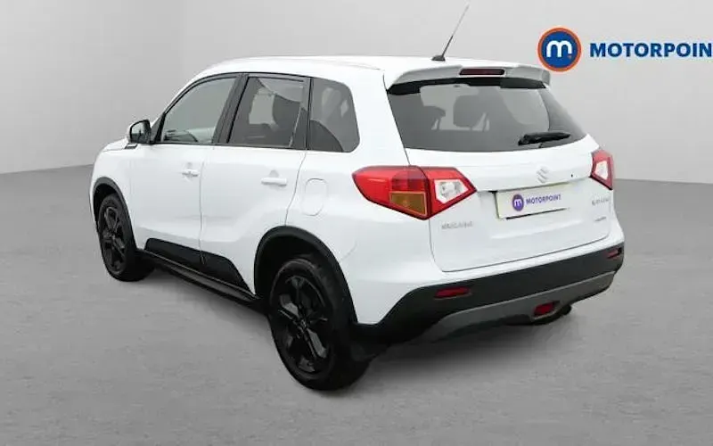 Second-hand Suzuki Vitara 140 CP (102 kW) 2018 Alb SUV