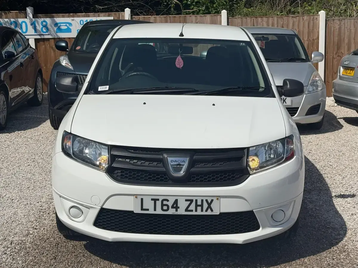 Used Dacia Sandero Ambiance 2014 White Hatchback