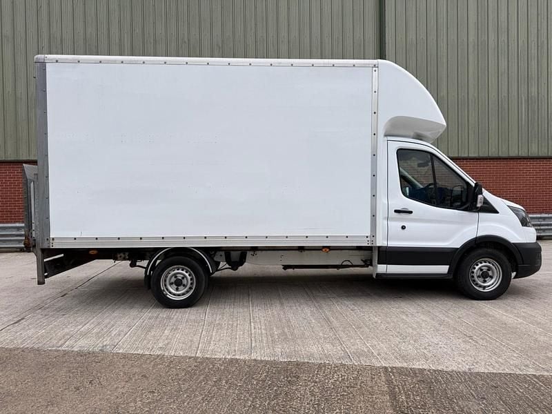Usado Ford Transit 130 CV (95 kW) 2022 Blanco Descapotable