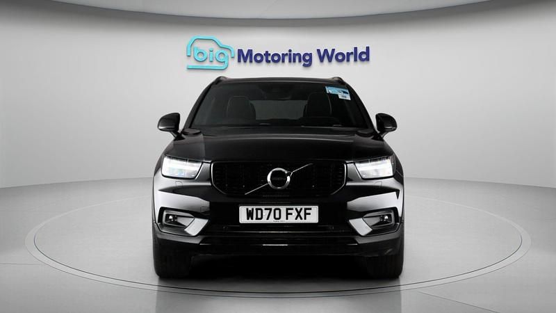Used Volvo XC40 R-Design Pro 161 HP (118 kW) 2021 SUV