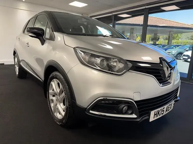 Second-hand Renault Captur Dynamique 90 CP (66 kW) 2015 Negru SUV