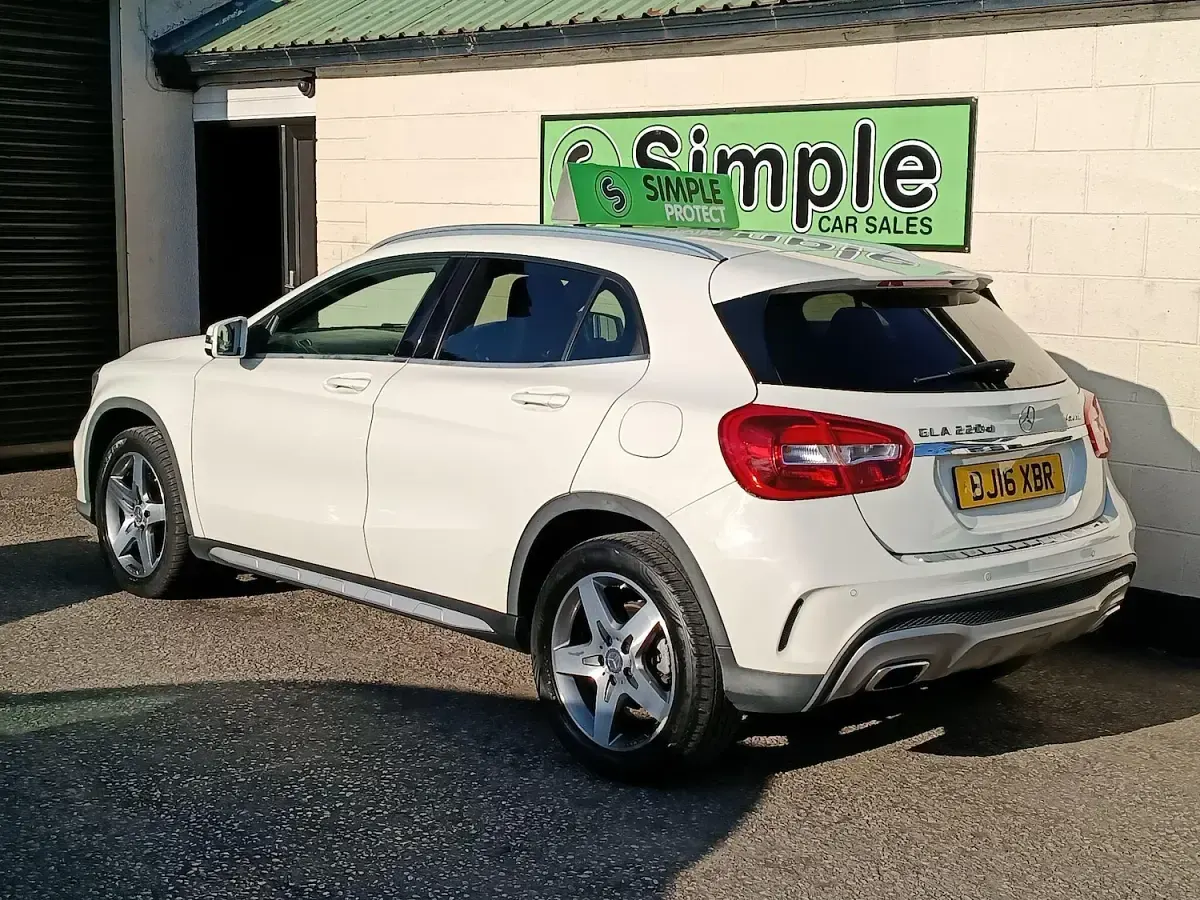Used Mercedes GLA220 AMG line 177 HP (130 kW) 2016 White SUV