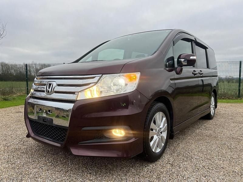 Purple Used 2010 Honda Stepwgn S MPV | £8,495 (Super price) - Image 1/4