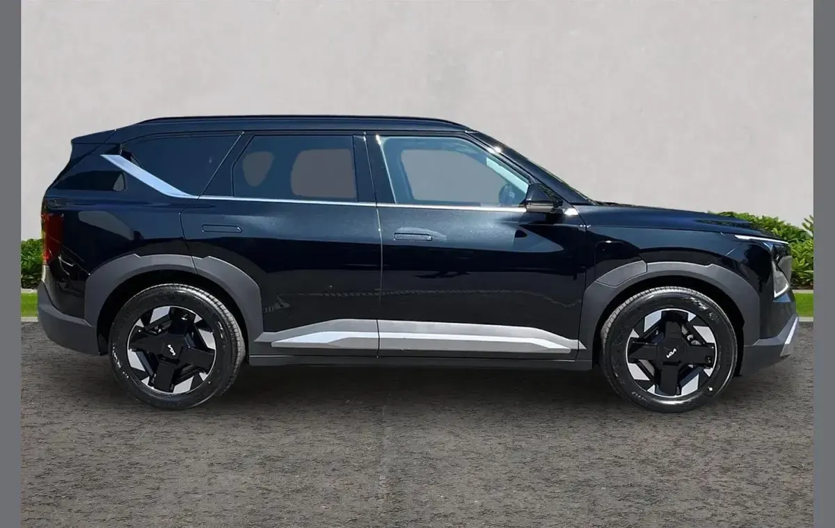 New Kia EV5 Air 160 kW (218 HP) 2026 Black SUV