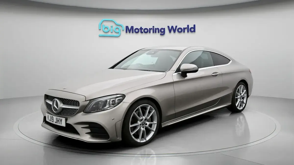 Used Mercedes C300 AMG line 245 HP (180 kW) 2019 Silver Coupe