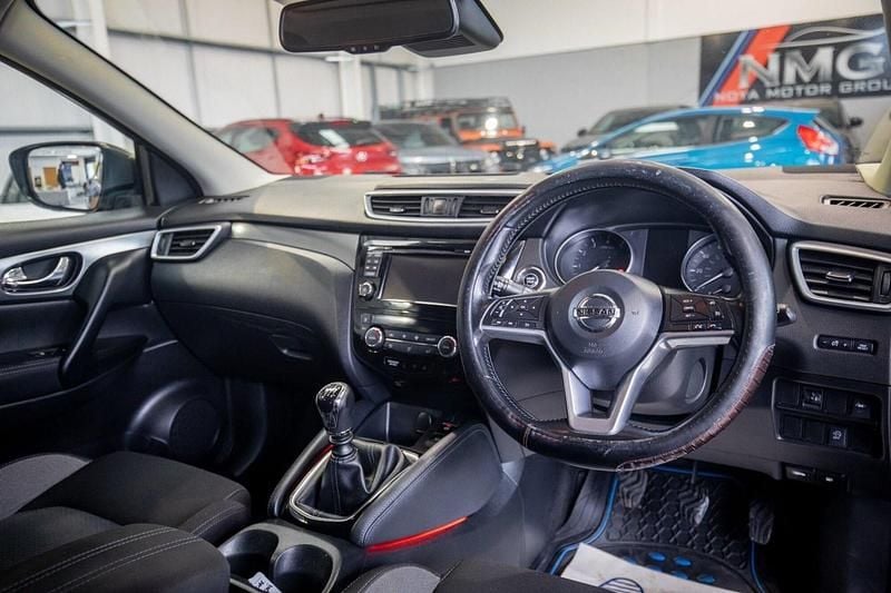 Used Nissan Qashqai N-Connecta 115 HP (84 kW) 2018 Blue SUV