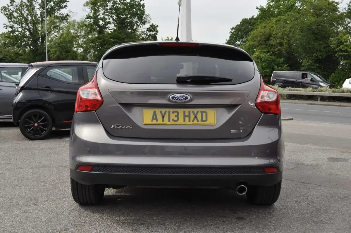Used Ford Focus Titanium X 180 HP (132 kW) 2013 Brown Hatchback