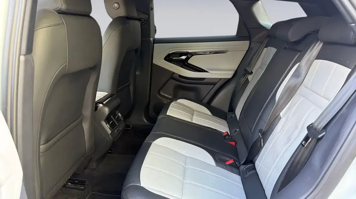 Used Land Rover Range Rover evoque SE Dynamic 2022 White SUV