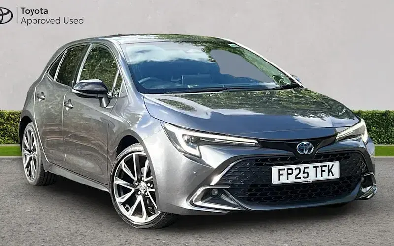 Used Toyota Corolla 140 HP (102 kW) 2025 Hatchback