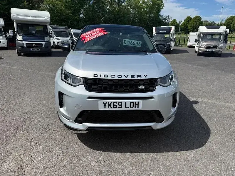 Used Land Rover Discovery 5 SE Dynamic 2019 Silver SUV