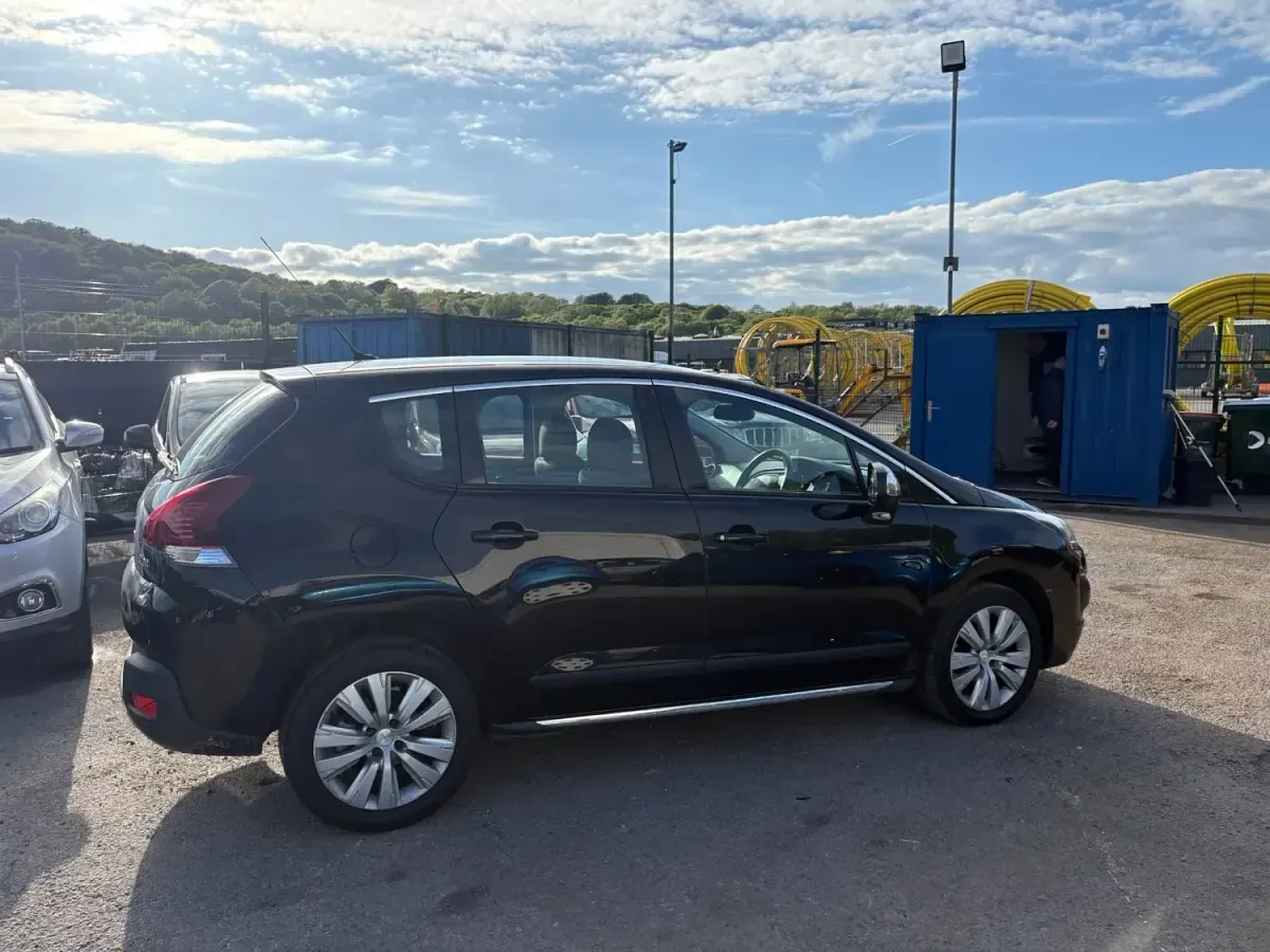 Second-hand Peugeot 3008 Active 2014 Negru Break