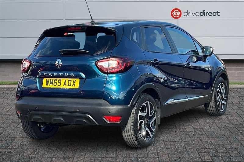Used Renault Captur Iconic 90 HP (66 kW) 2019 Blue/black SUV