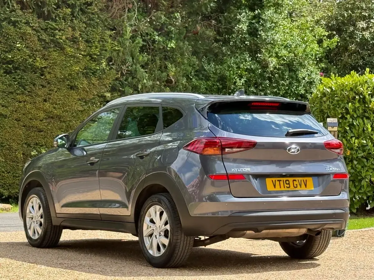 Used Hyundai Tucson SE 132 HP (97 kW) 2019 Grey SUV
