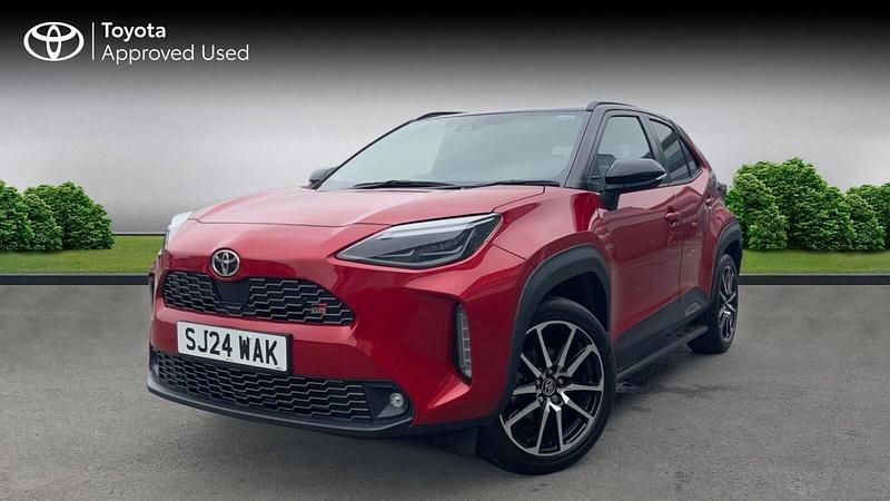 Used Toyota Yaris Hybrid Sport 116 HP (85 kW) 2024 Red Estate