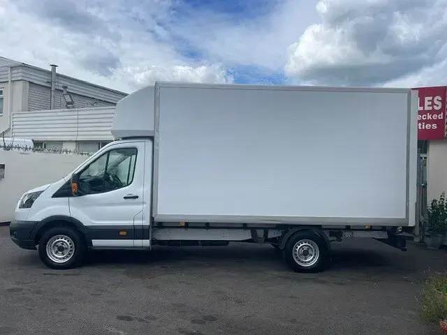 Used Ford Transit 130 HP (95 kW) 2018 White Cabriolet