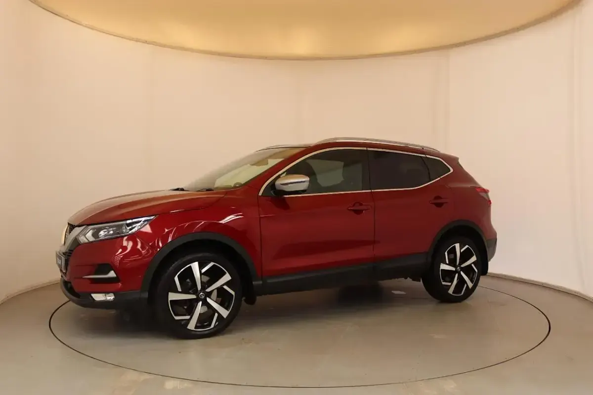 Used Nissan Qashqai S 158 HP (116 kW) 2019 Red SUV