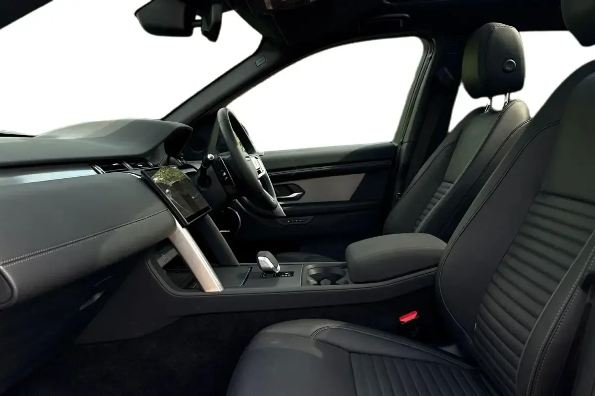 Used Land Rover Discovery Sport SE Dynamic 2026 Black SUV
