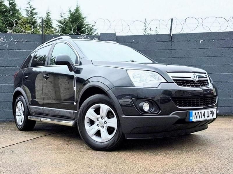 Black Used 2014 Vauxhall Antara S SUV | £2,795 (Good price) - Image 1/4