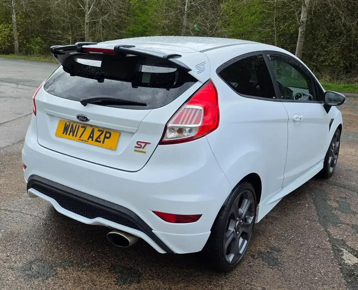 Used Ford Fiesta ST 2017 White Hatchback