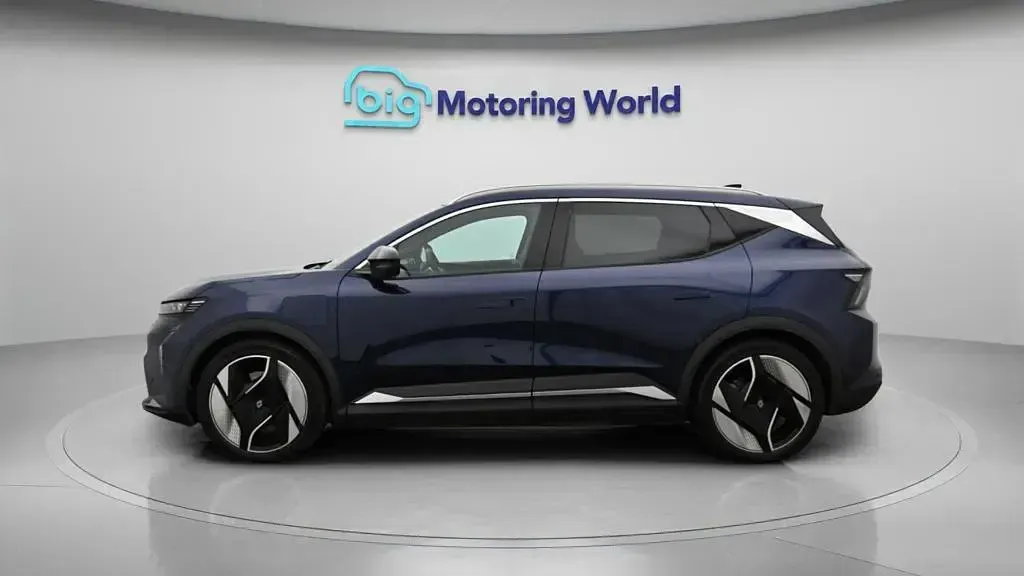 Used Renault Scenic E-Tech Iconic 161 kW (220 HP) 2024 Blue SUV